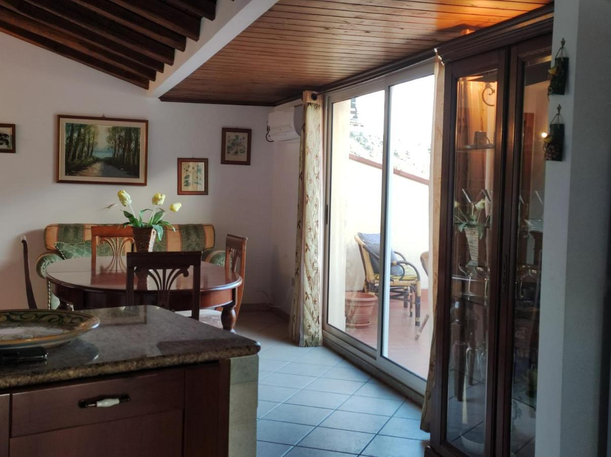 La Panoramica Apartment Gallodoro Екстериор снимка